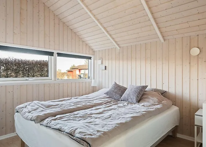 Nicolaus - 1-3km From The Sea By Interhome